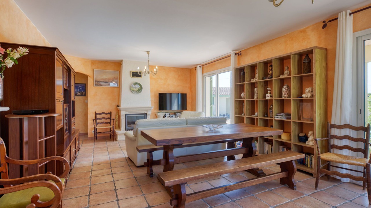 Photo of Bedroom in Saint-Germain-dEsteuil