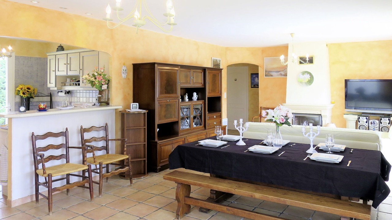 Photo of Bedroom in Saint-Germain-dEsteuil