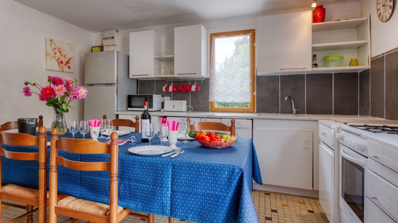 Photo of Bedroom in Jau-Dignac-et-Loirac