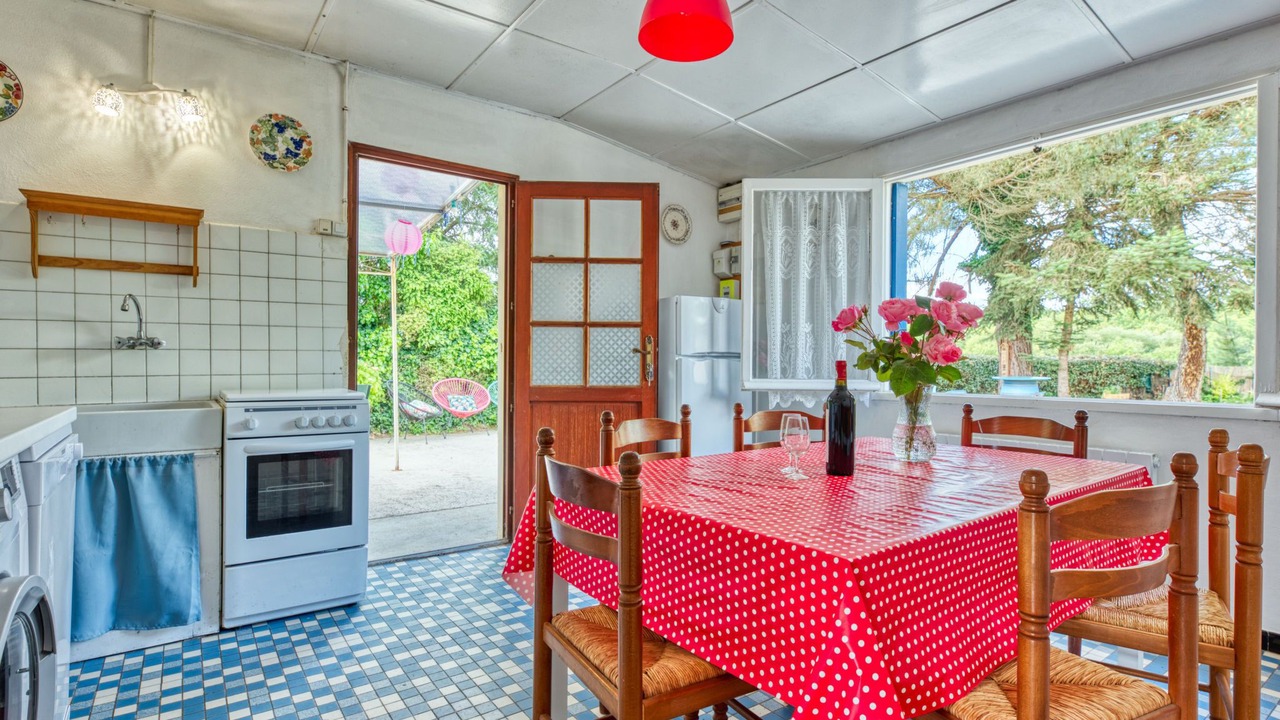 Photo of Bedroom in Jau-Dignac-et-Loirac