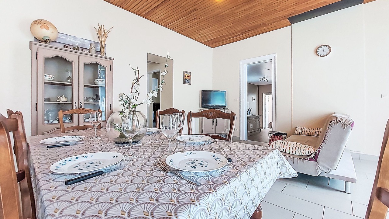 Photo of Livingroom in Begadan