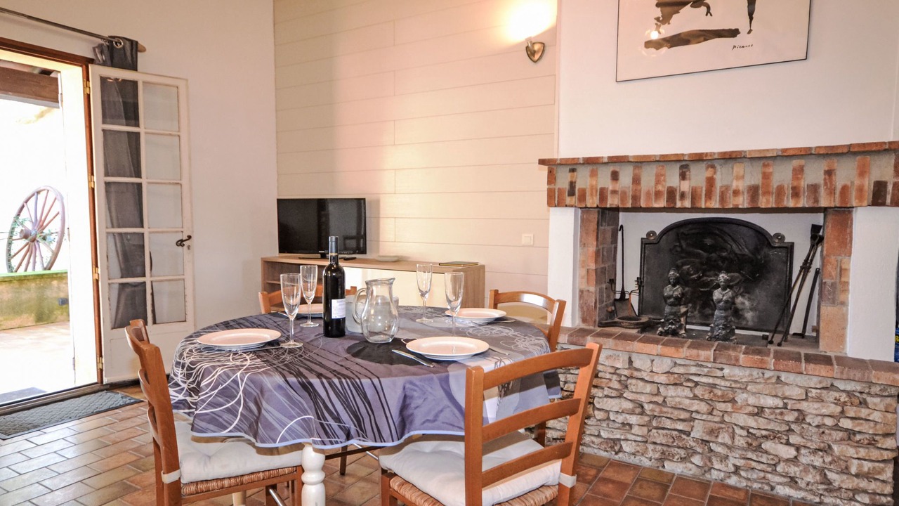 Photo of Bedroom in Velleron