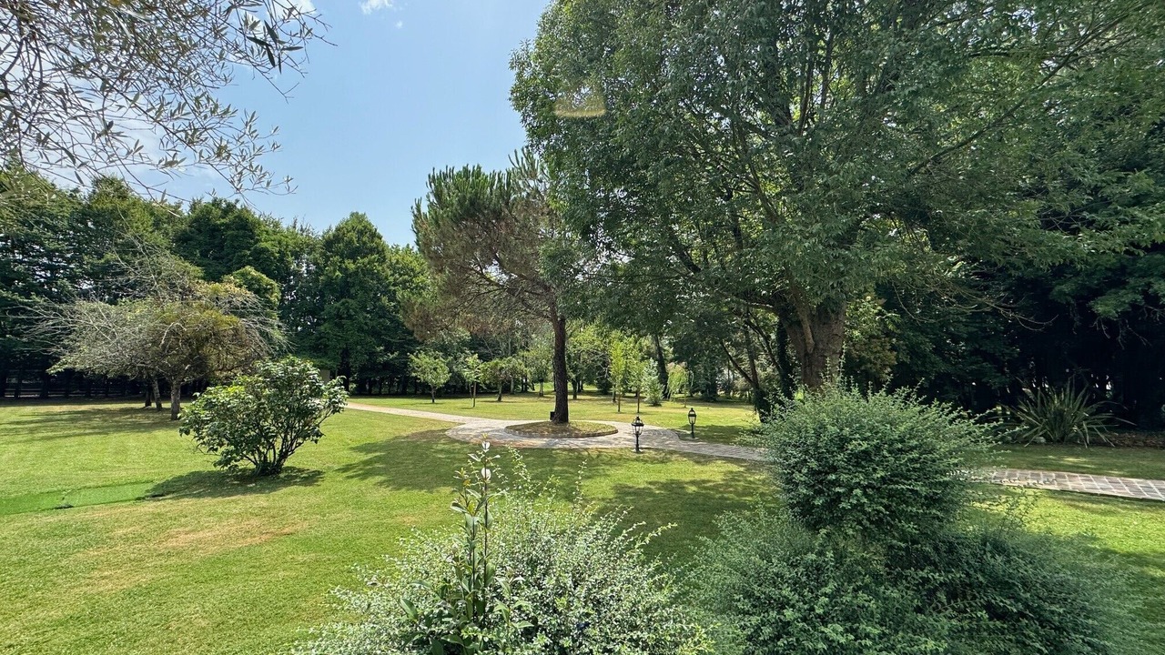 Photo of Outdoor in Camblanes-et-Meynac
