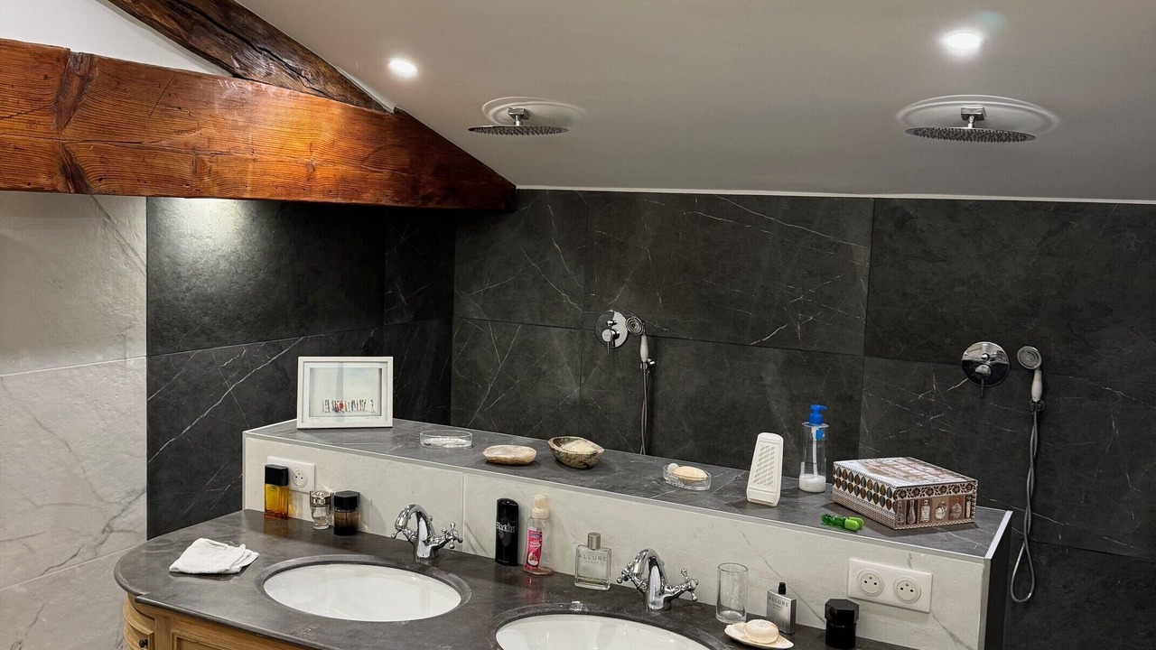 Photo of Bathroom in Camblanes-et-Meynac