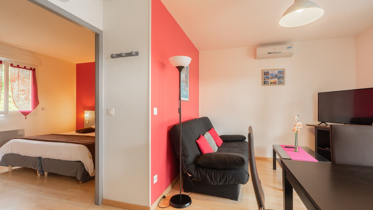 Photo of Bedroom in Saint-Simon-de-Bordes