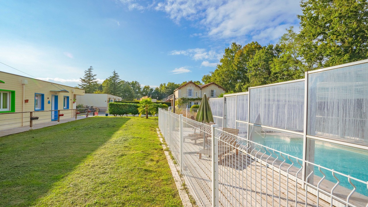 Photo of Outdoor in Saint-Simon-de-Bordes