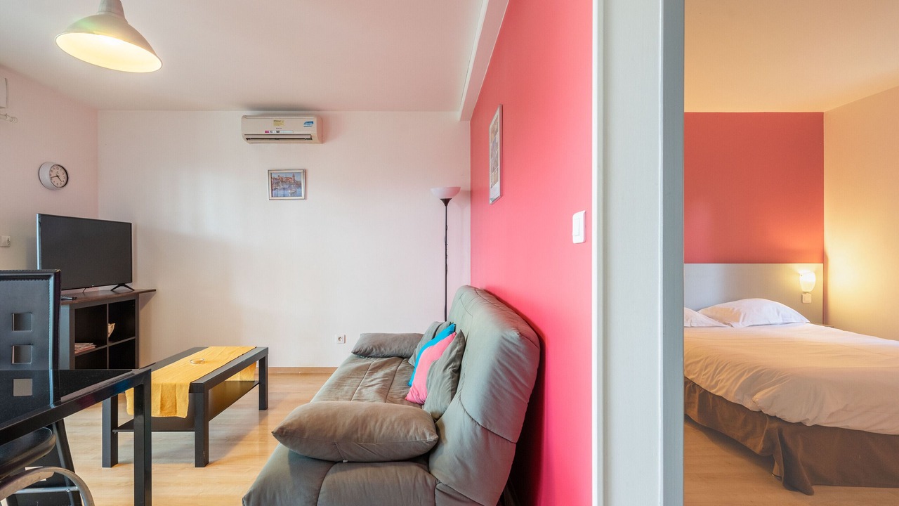Photo of Livingroom in Saint-Simon-de-Bordes