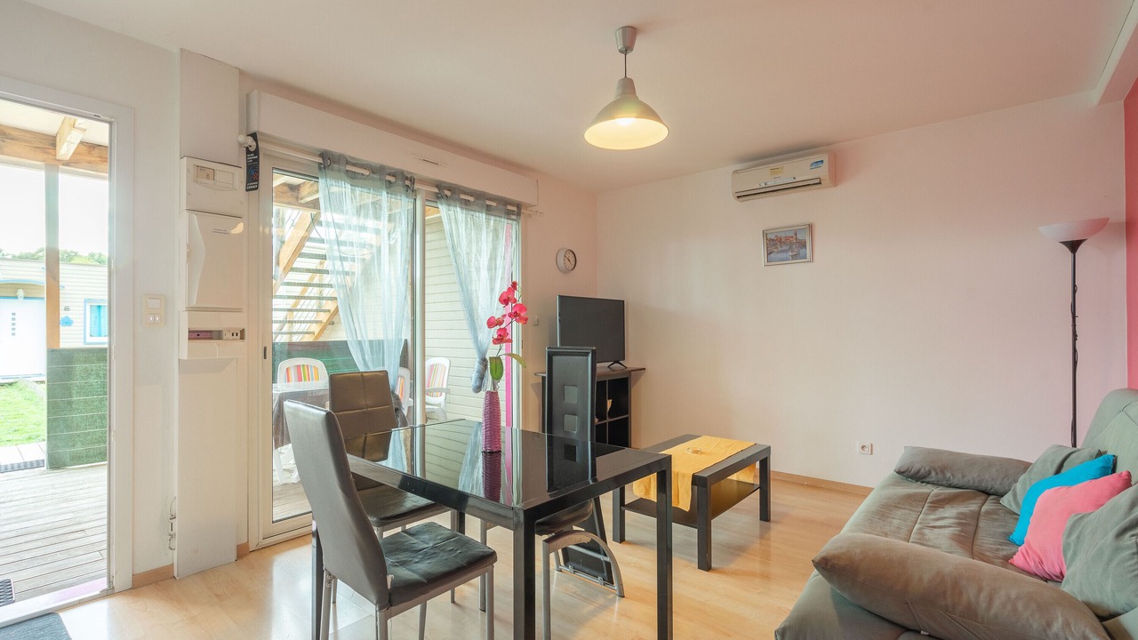 Photo of Livingroom in Saint-Simon-de-Bordes