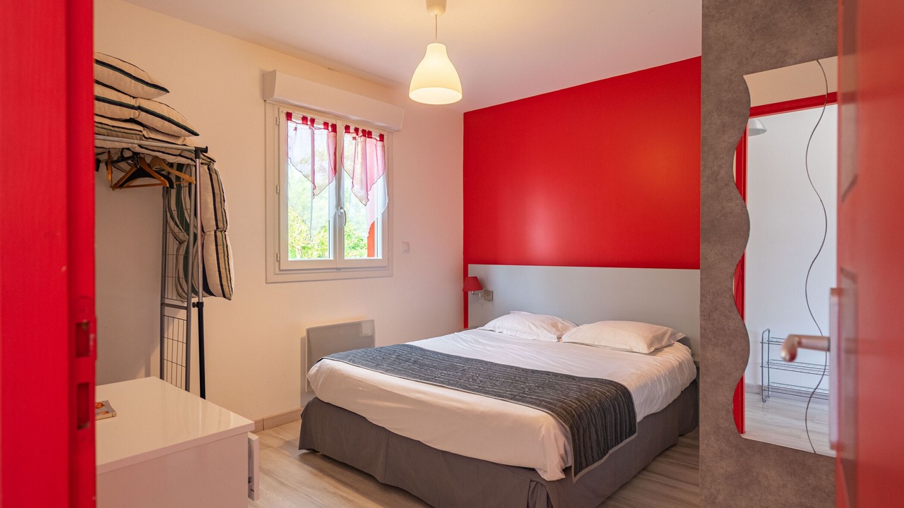 Photo of Bedroom in Saint-Simon-de-Bordes