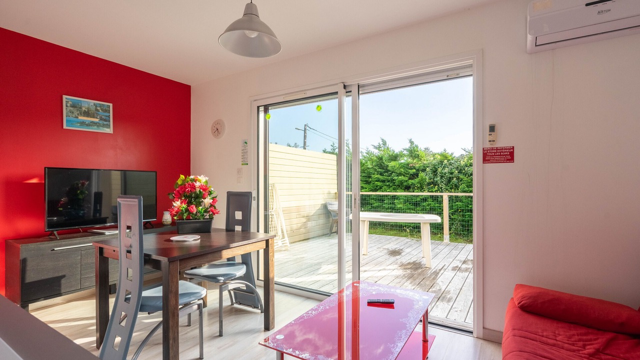 Photo of Livingroom in Saint-Simon-de-Bordes