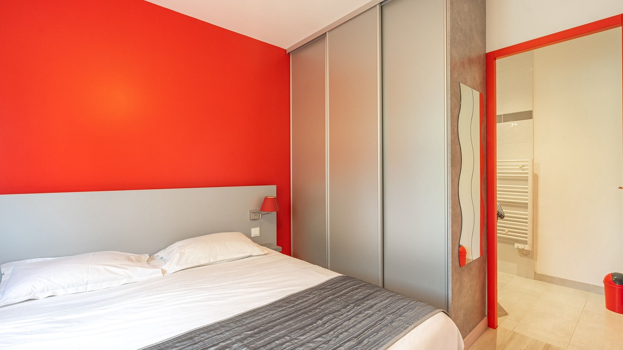 Photo of Bedroom in Saint-Simon-de-Bordes