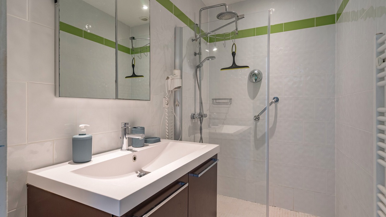Photo of Bathroom in Saint-Simon-de-Bordes
