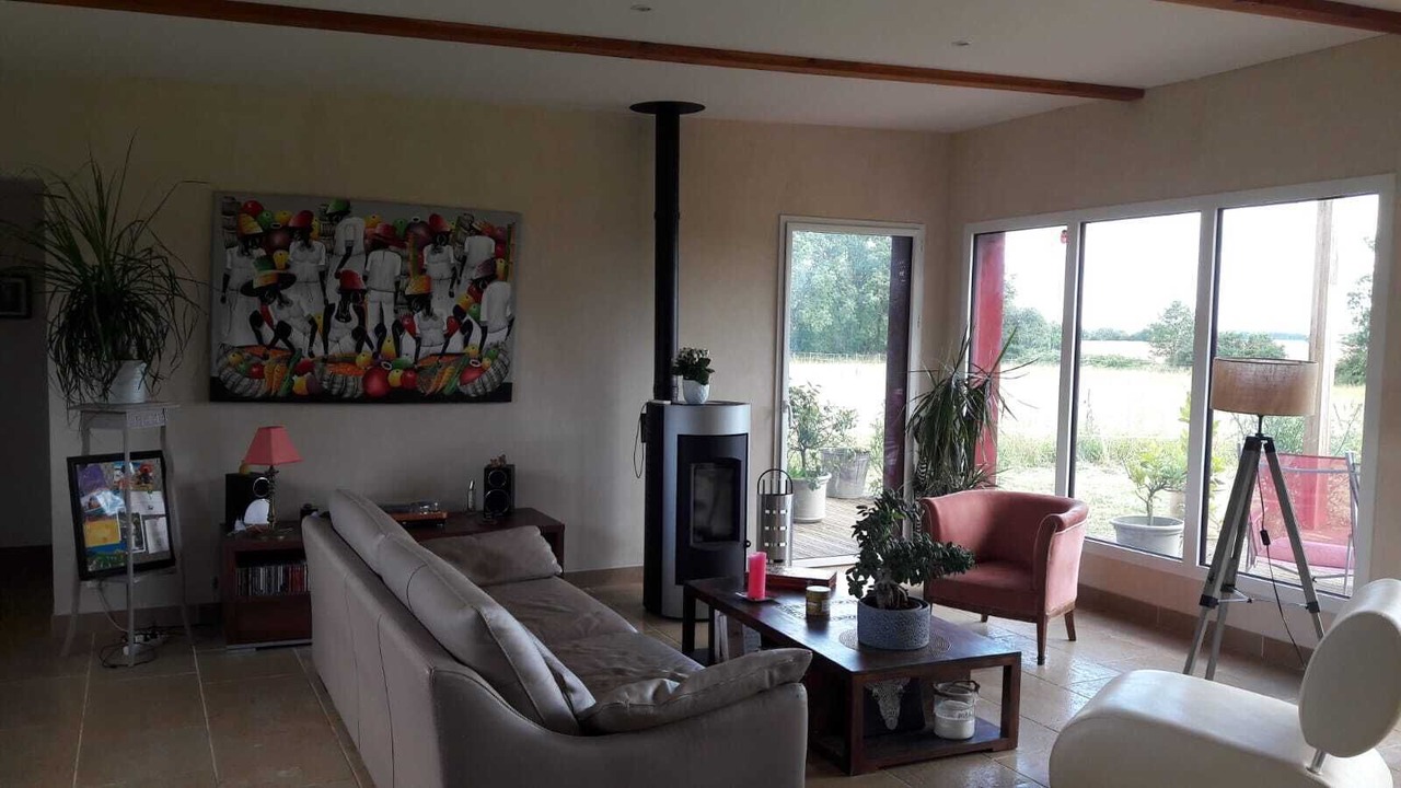 Photo of Livingroom in Champagne-Saint-Hilaire
