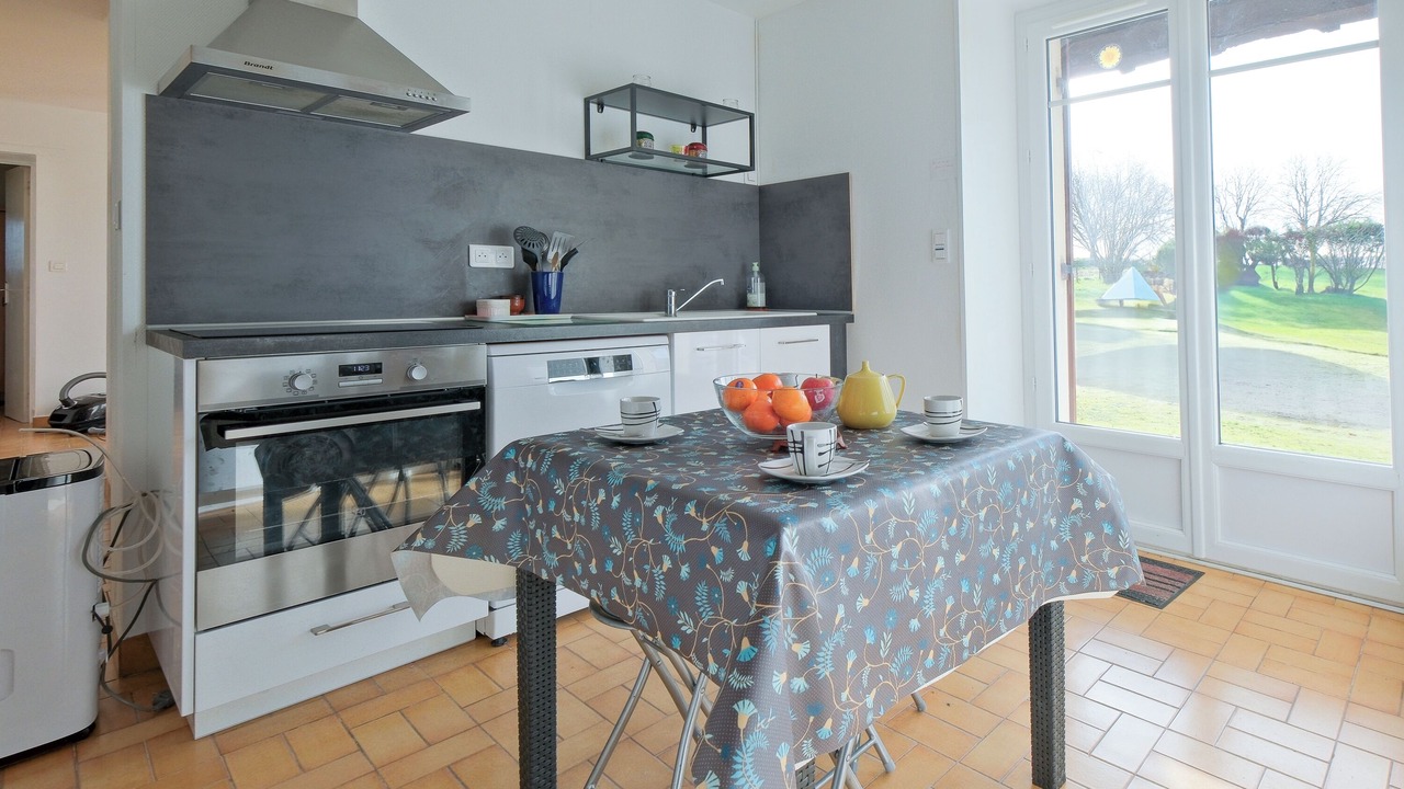Photo of Kitchen in Saint-Meard-de-Drone