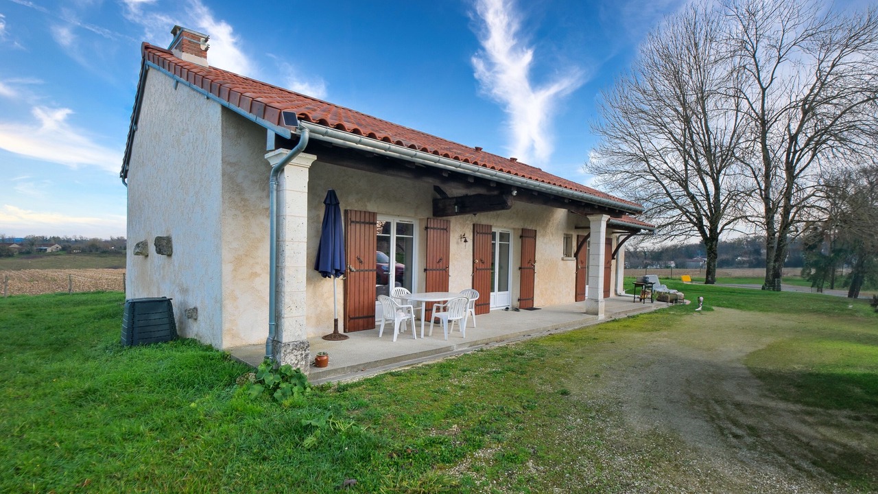 Photo of Outdoor in Saint-Meard-de-Drone