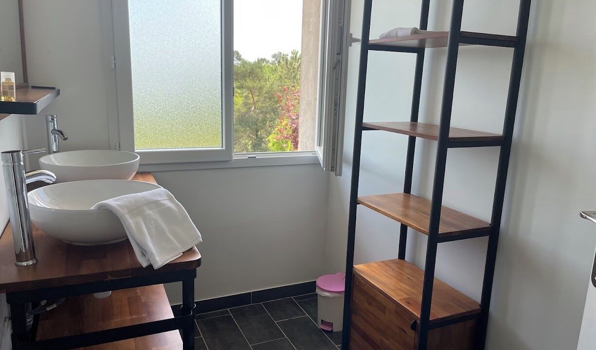 Photo of Bathroom in Saint-Andre-dAllas