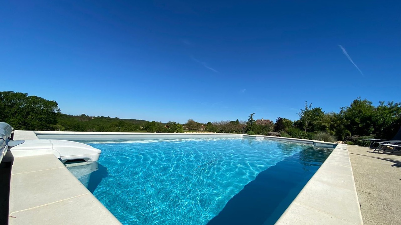 Photo of Outdoor in Pontours