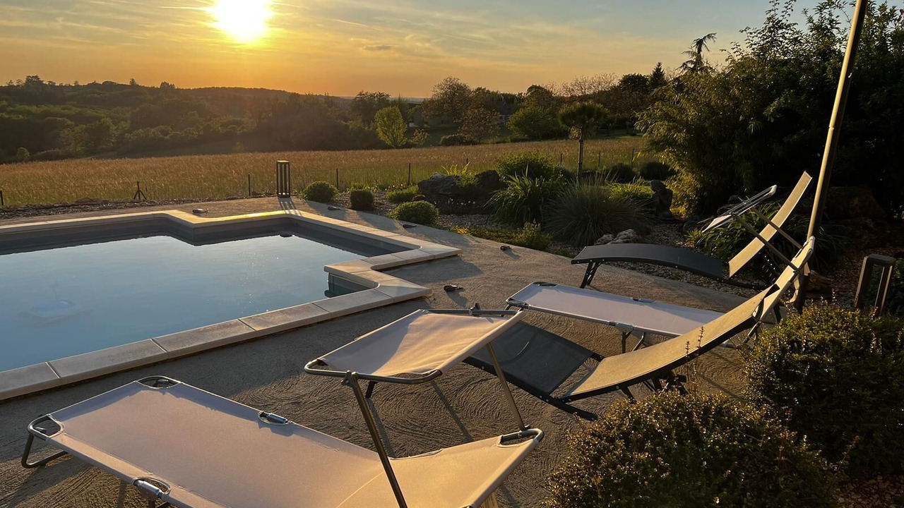 Photo of Outdoor in Pontours
