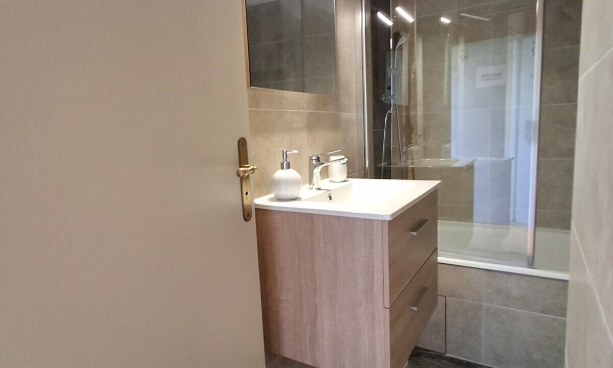 Photo of Bathroom in Greoux-les-Bains