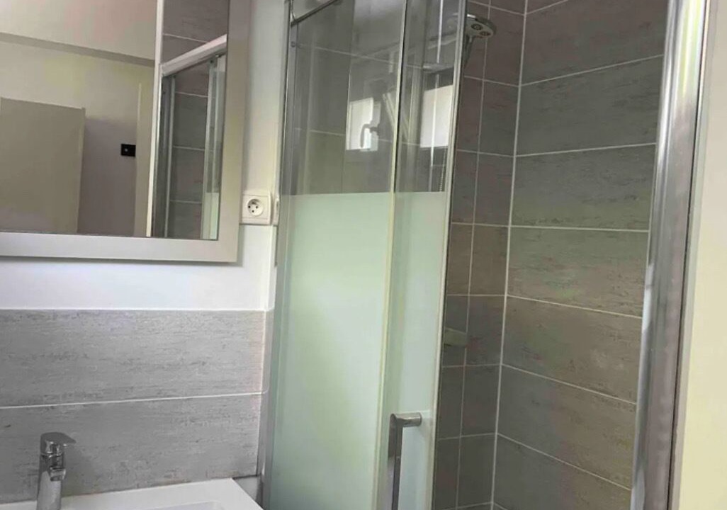 Photo of Bathroom in Merignac