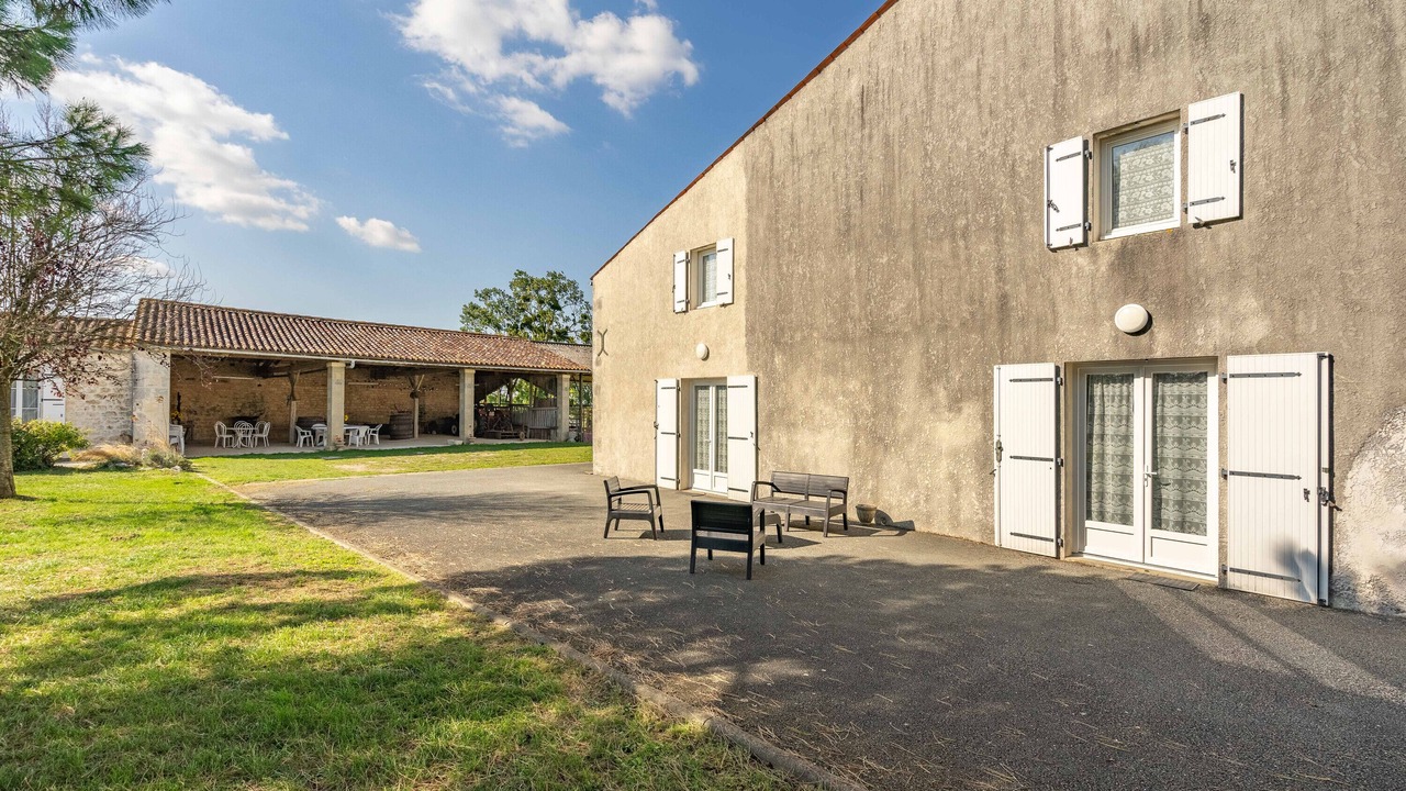 Photo of Outdoor in La Gripperie-Saint-Symphorien