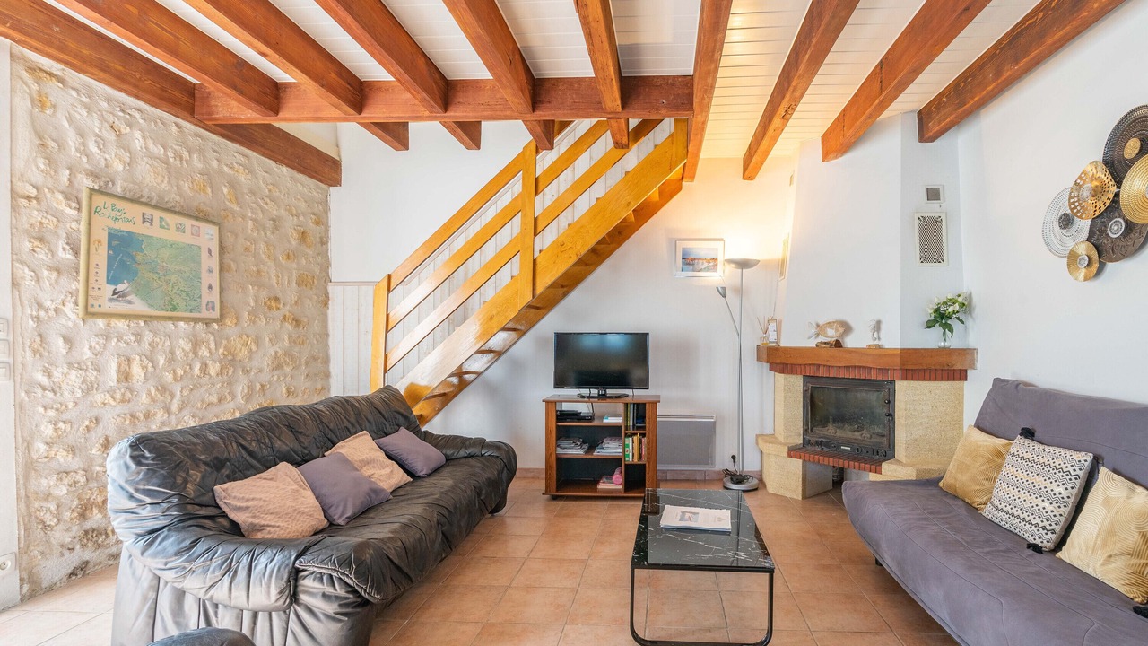 Photo of Livingroom in La Gripperie-Saint-Symphorien