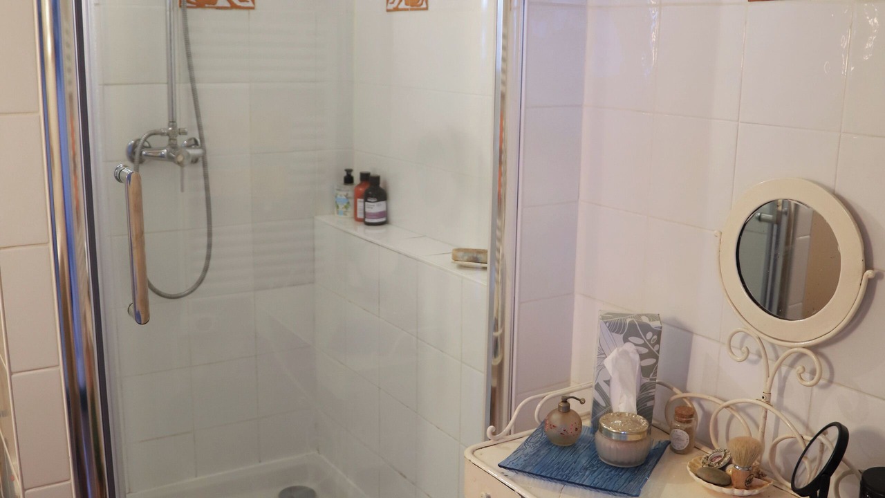 Photo of Bathroom in Loix