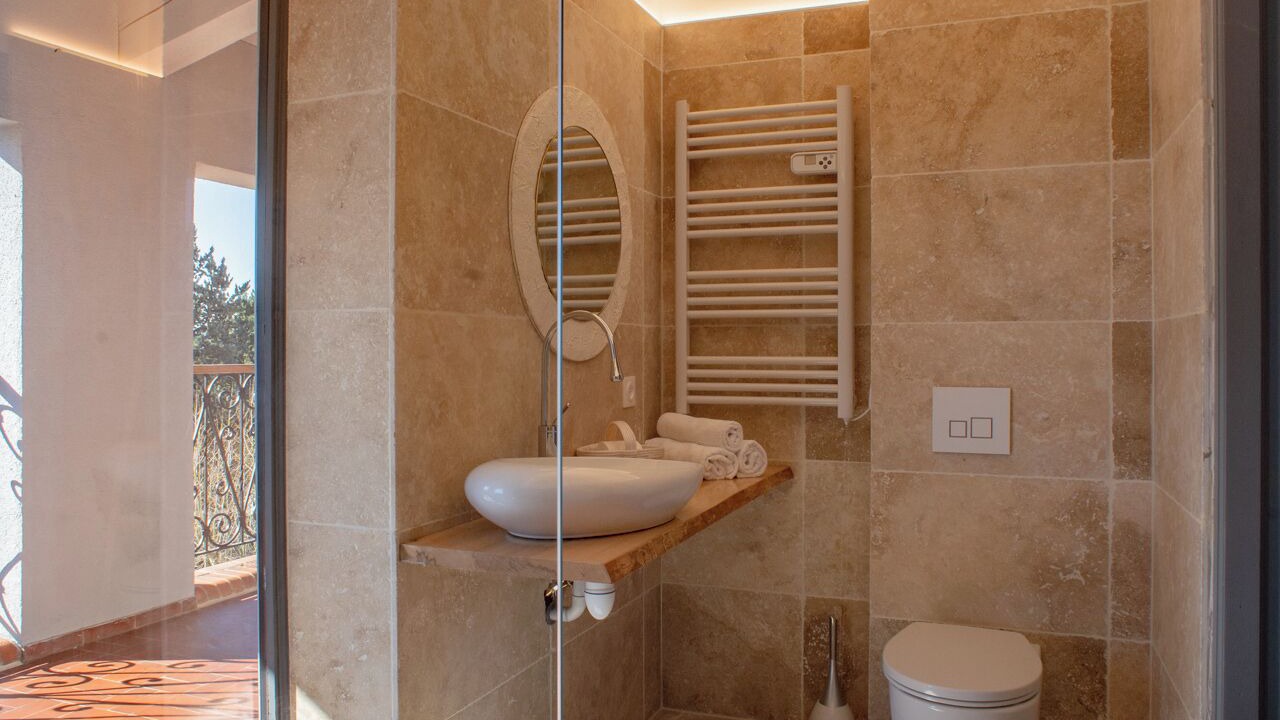 Photo of Bathroom in Ginasservis