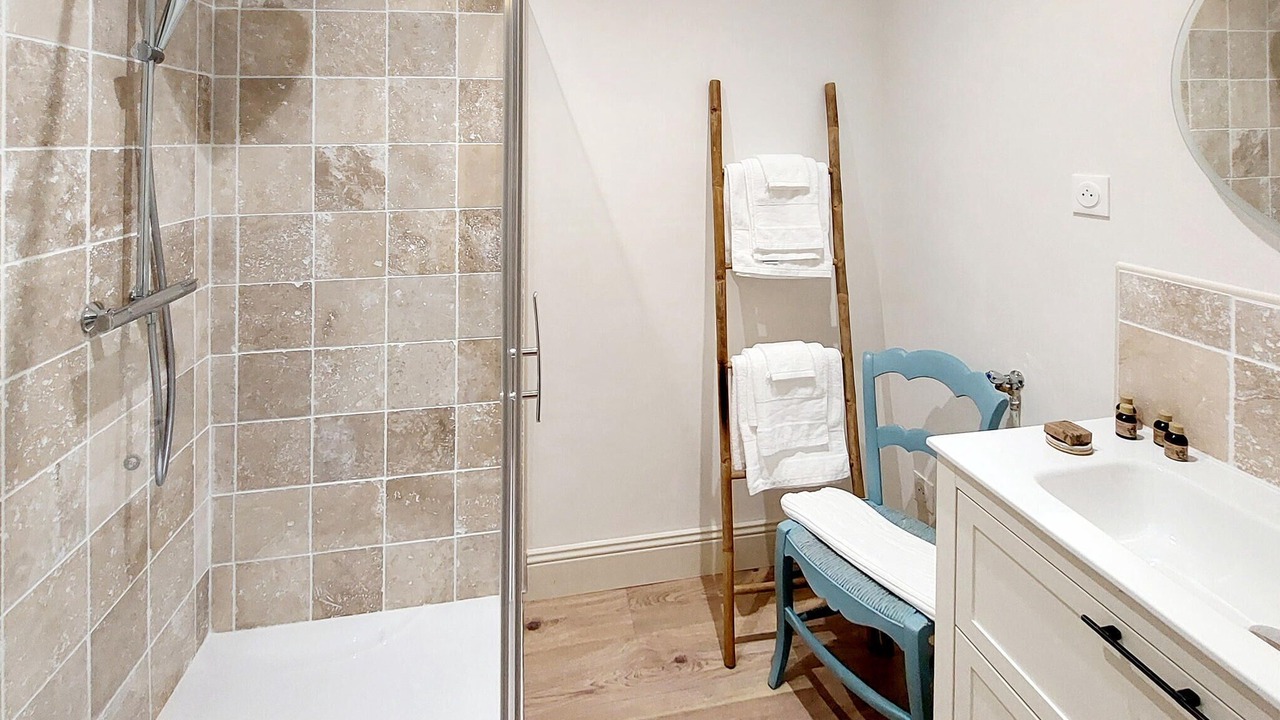 Photo of Bathroom in Saint-Privat-des-Pres