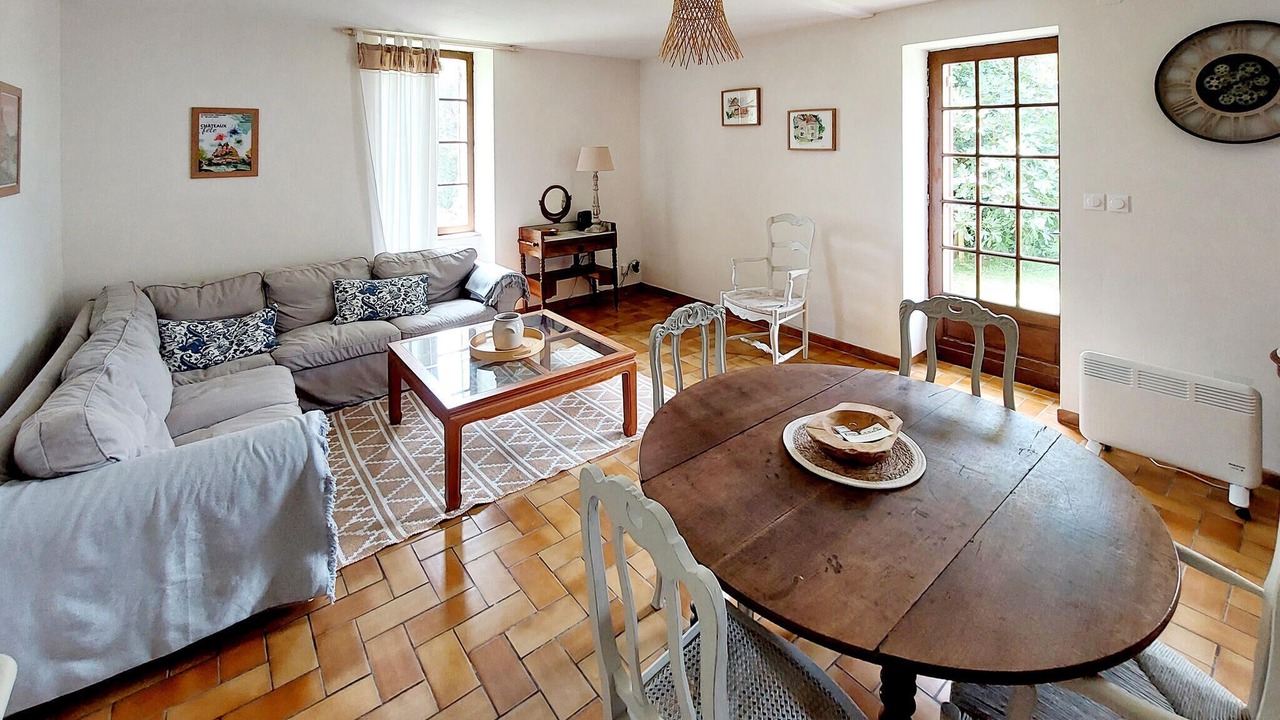 Photo of Bedroom in Saint-Privat-des-Pres