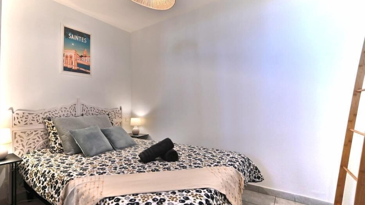 Photo of Bedroom in Saintes