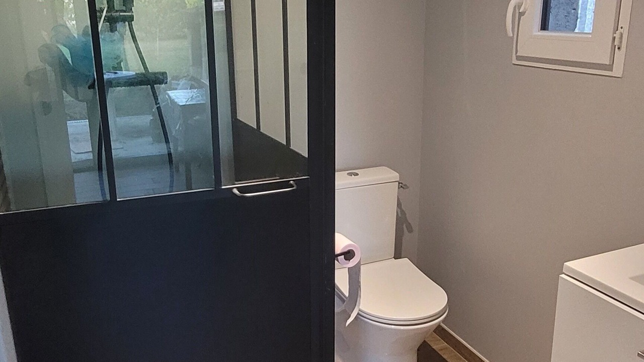 Photo of Bathroom in Saint-Denis-de-Pile