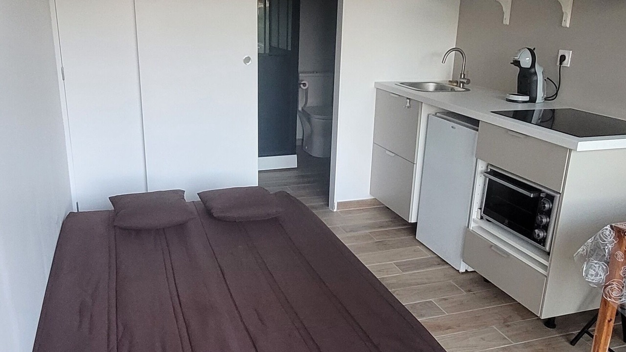 Photo of Bedroom in Saint-Denis-de-Pile