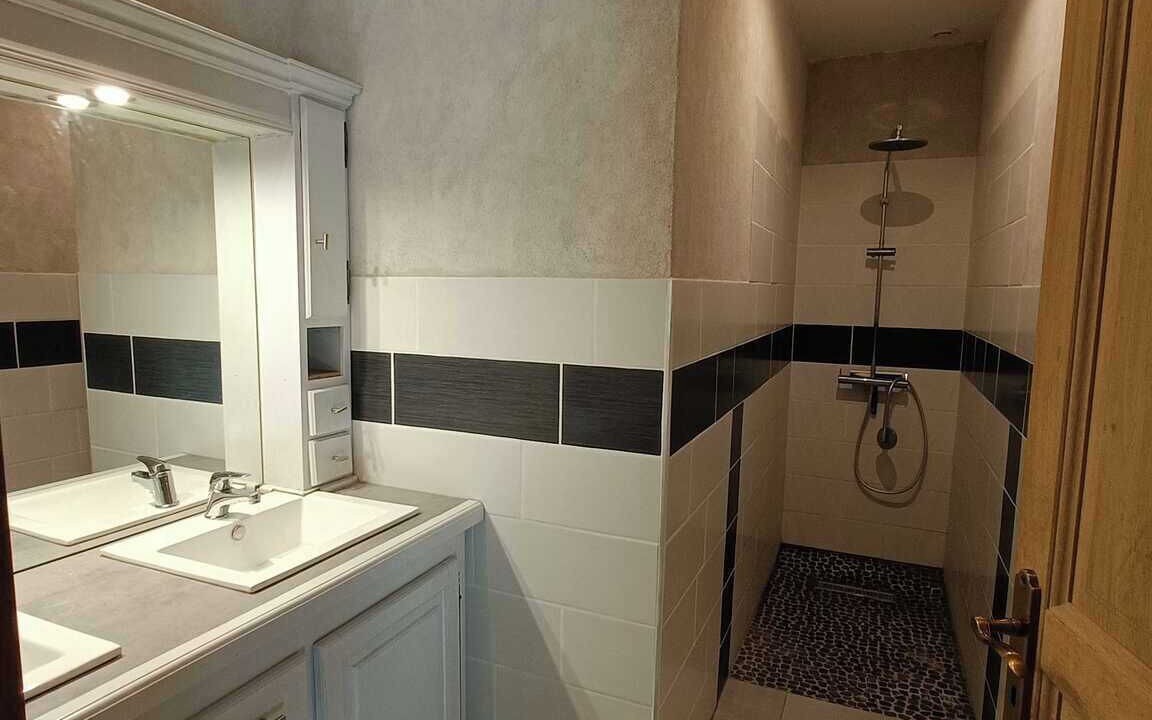 Photo of Bathroom in Auriac-du-Perigord
