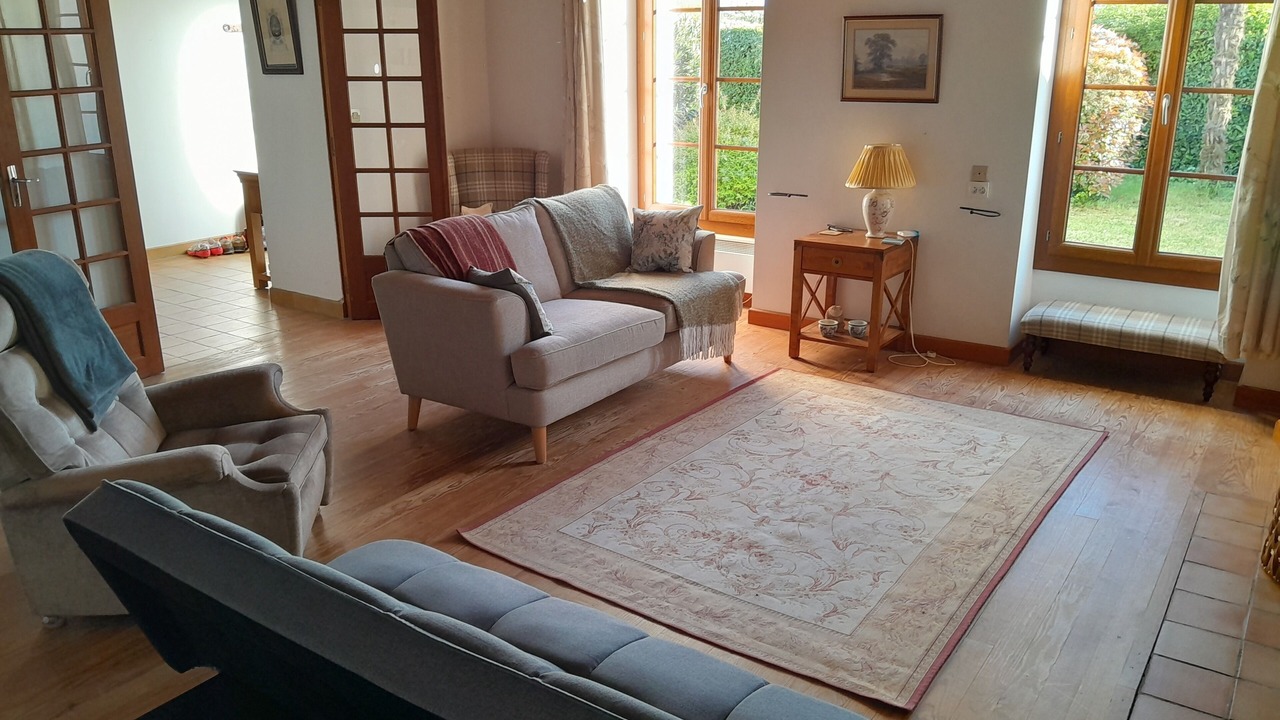 Photo of Livingroom in Clion