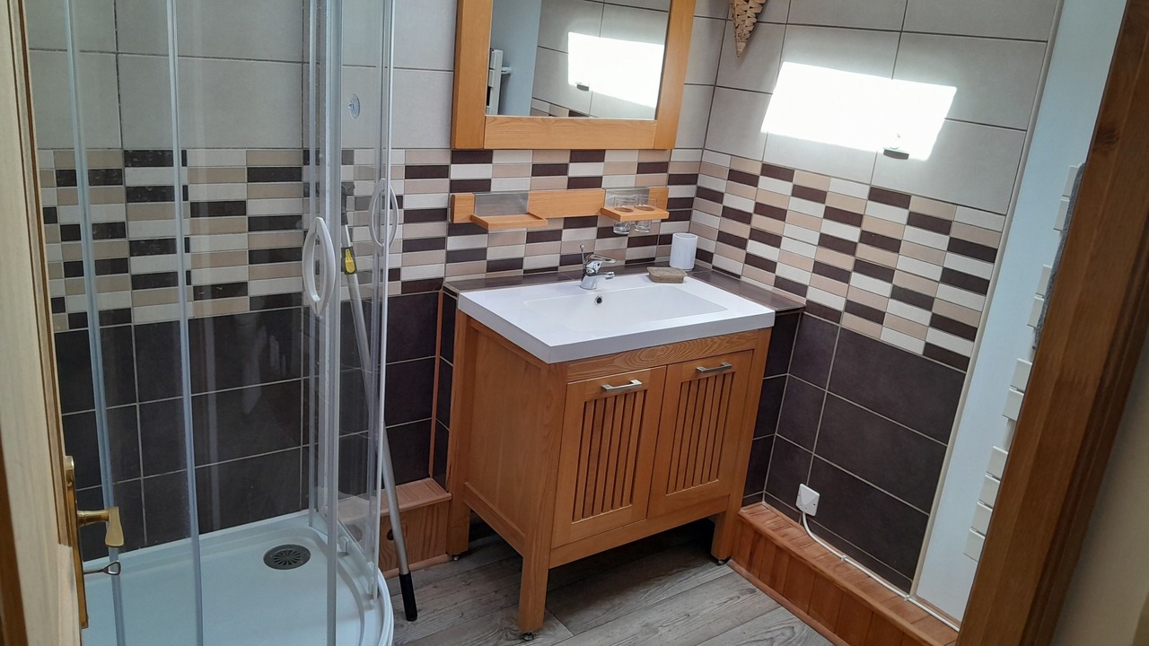 Photo of Bathroom in Clion