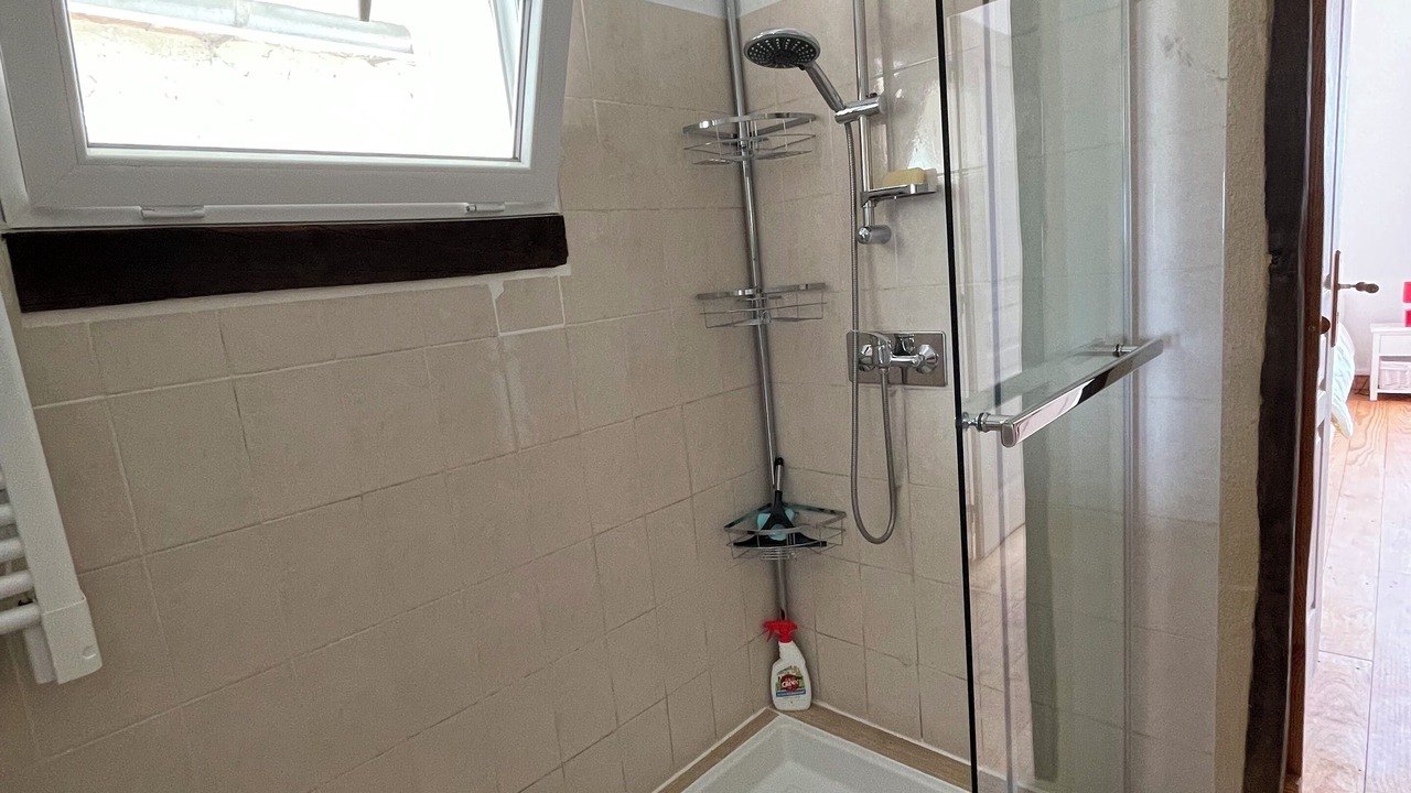Photo of Bathroom in Saint-Capraise-de-Lalinde