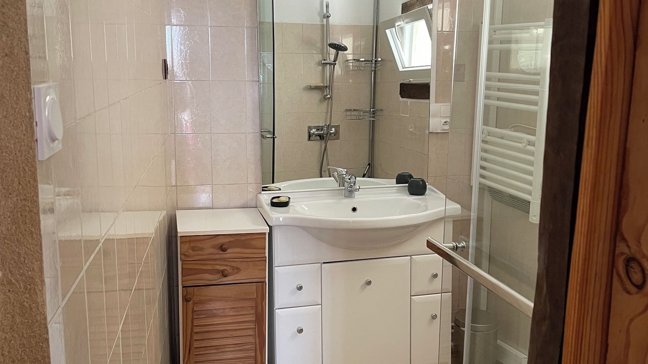Photo of Bathroom in Saint-Capraise-de-Lalinde
