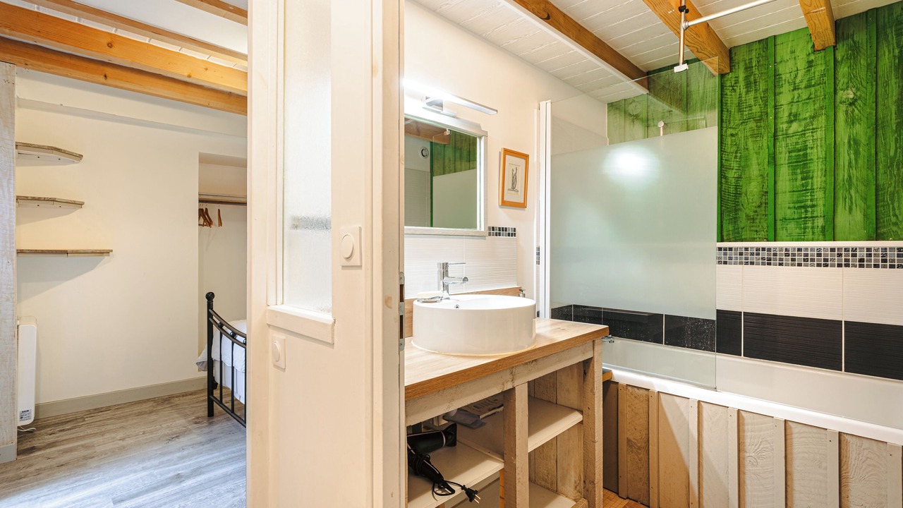 Photo of Bathroom in Saint-Denis-d'Oleron