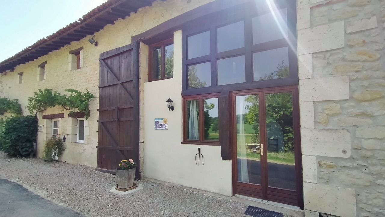 Photo of Outdoor in Bellon