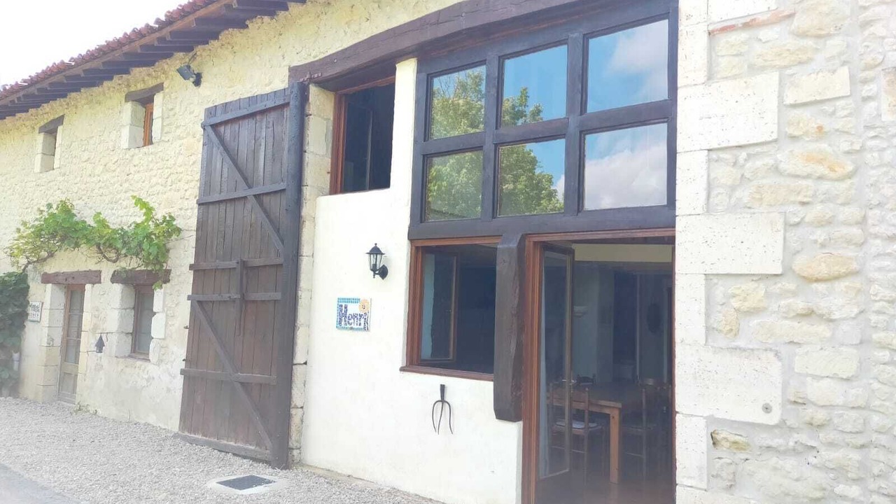 Photo of Outdoor in Bellon