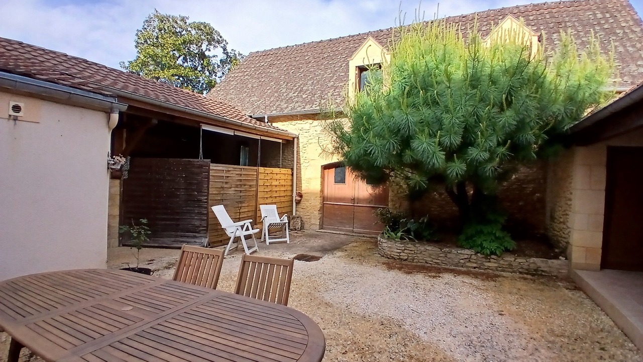 Photo of Outdoor in Saint-Leon-sur-Vezere