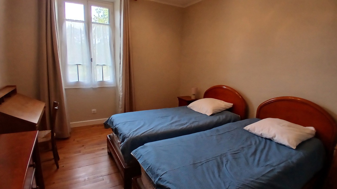 Photo of Bedroom in Saint-Leon-sur-Vezere