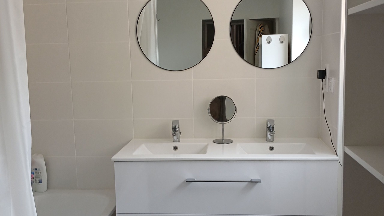 Photo of Bathroom in Saint-Leon-sur-Vezere