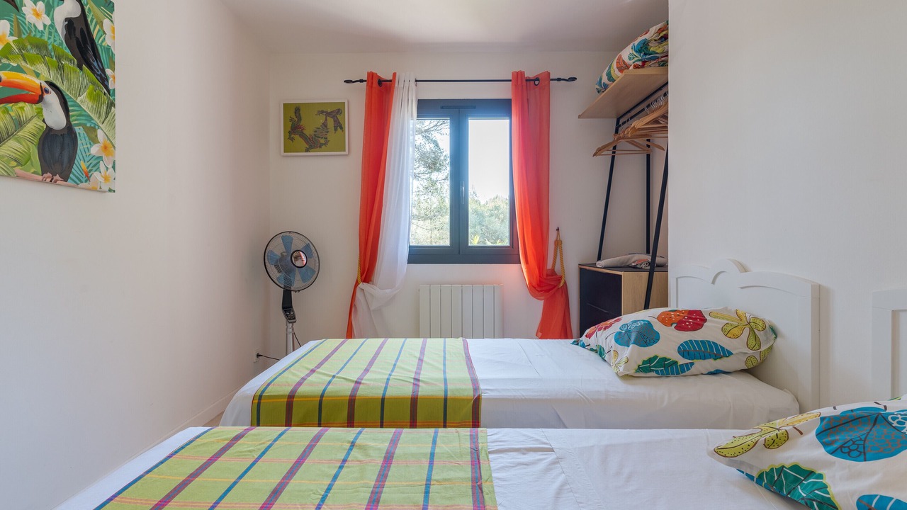 Photo of Bedroom in Peypin