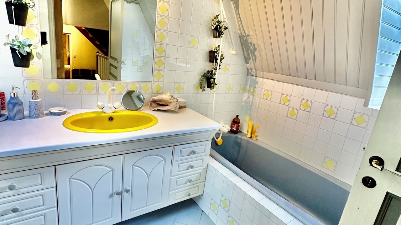 Photo of Bathroom in Mauzens-et-Miremont