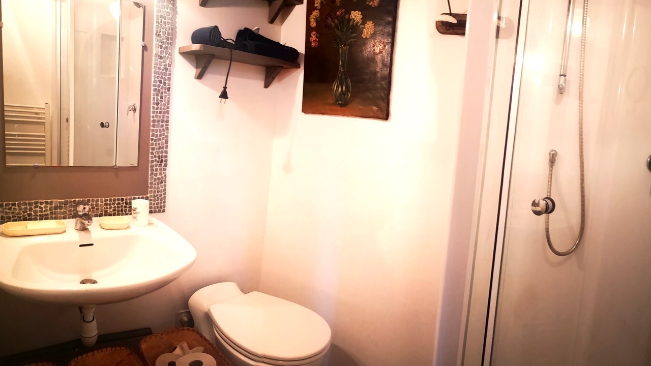 Photo of Bathroom in Lalinde