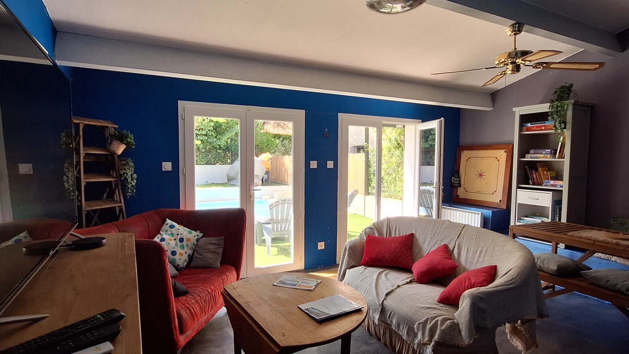 Photo of Livingroom in Lamanon