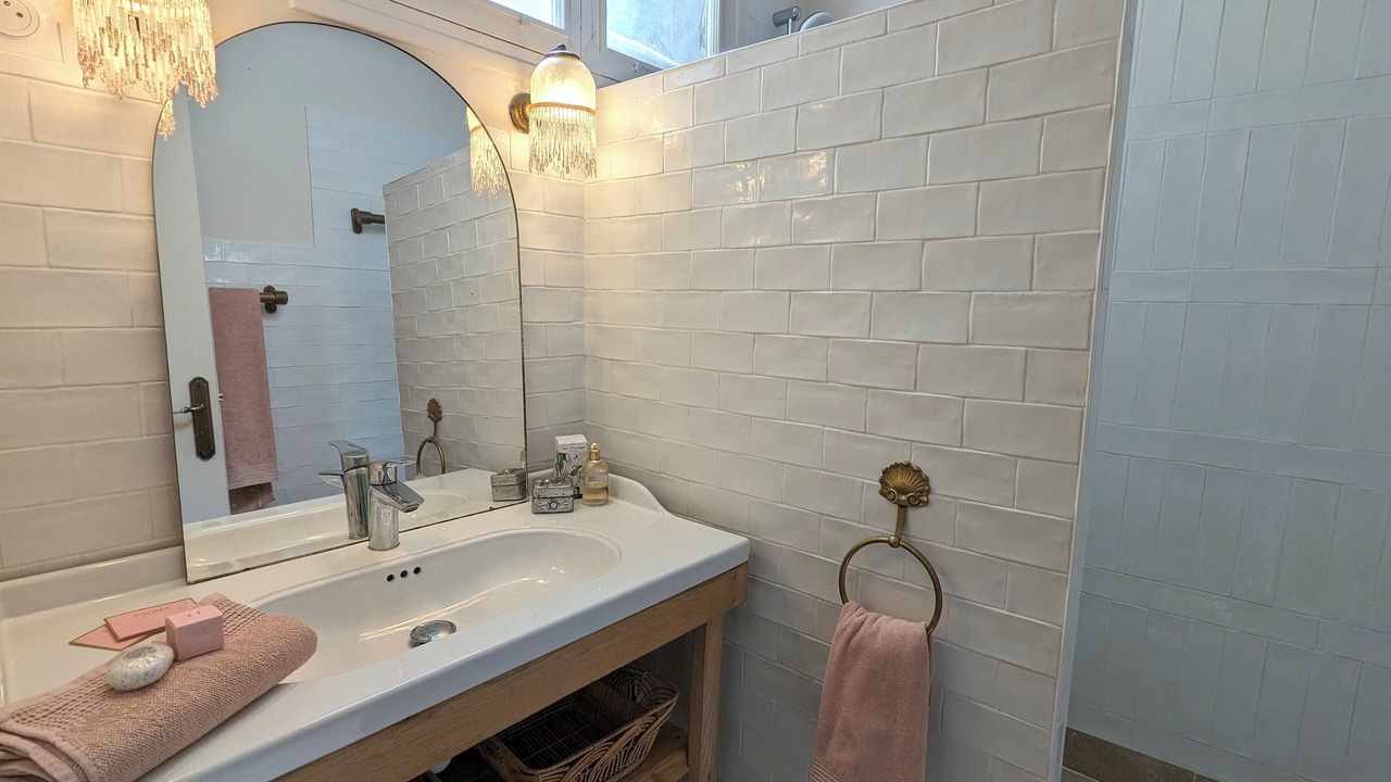 Photo of Bathroom in Ciboure
