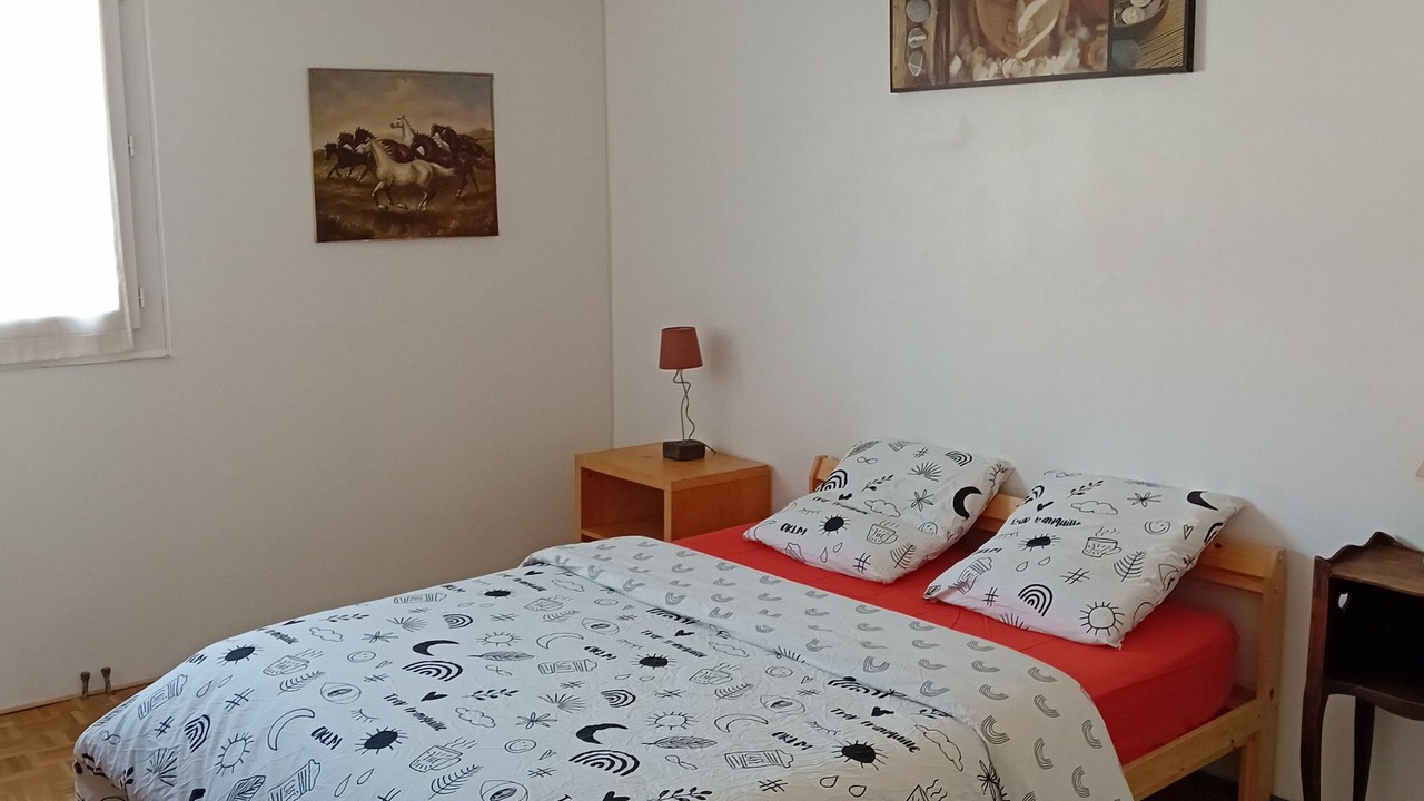 Photo of Bedroom in Talence